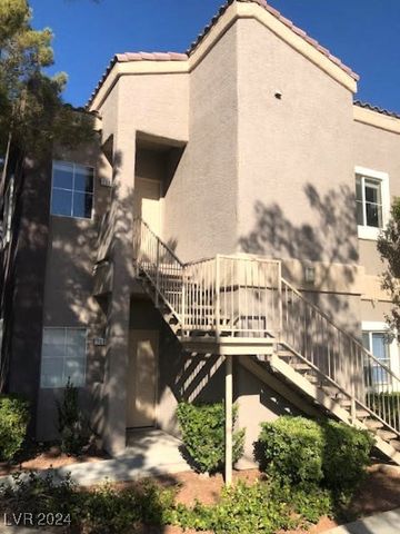 $1,590 | 5250 South Rainbow Boulevard, Unit 2082 | Spanish Palms Condominiums