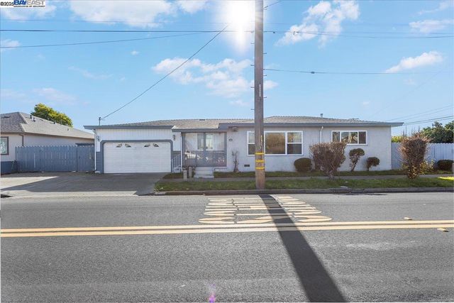 $499,999 | 2000 Virginia Avenue | Coronado