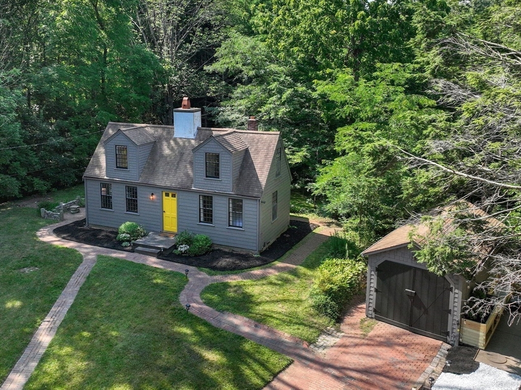 front view of house with a yard