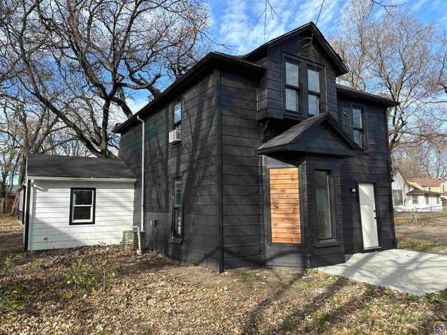 $139,900 | 1551 Northwest Logan Street | North Topeka East