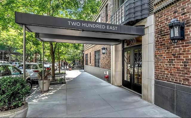 $845,000 | 200 East 16th Street, Unit 2A | Gramercy