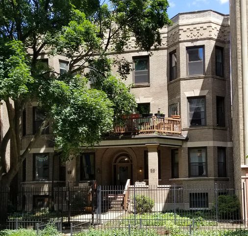 $295,000 | 4923 North Kenmore Avenue, Unit G | Uptown Chicago