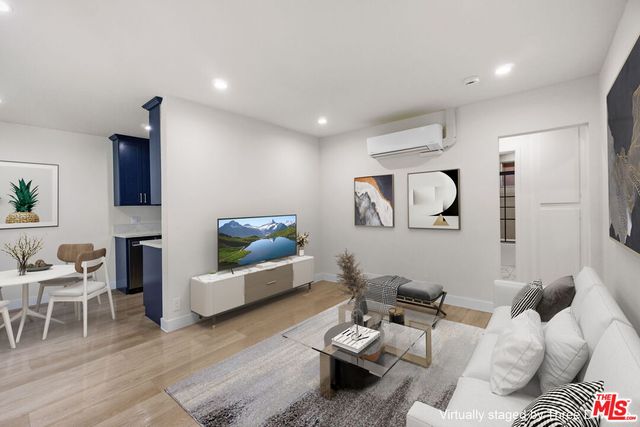 $5,200 | 847 15th Street, Unit 3 | Santa Monica