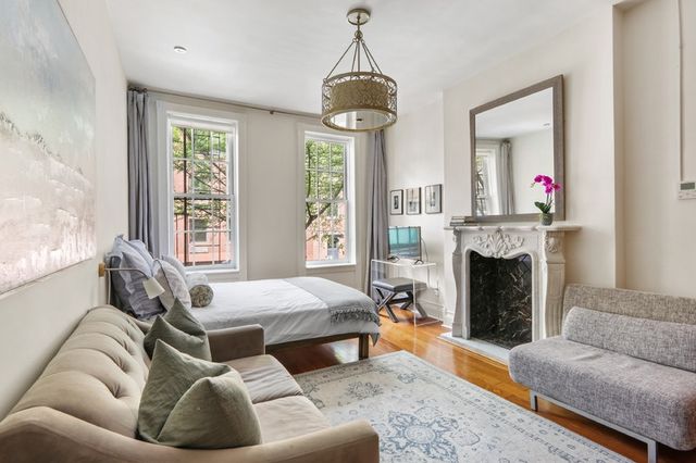 $535,000 | 354 West 12th Street, Unit 2A | West Village