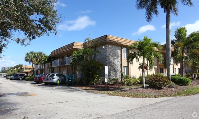 $1,490 | 1830 Maravilla Avenue, Unit 601 | Fort Myers