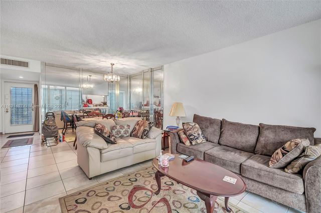 $100,000 | 3070 Northwest 48th Terrace, Unit 310 | Lauderdale Lakes West Gate