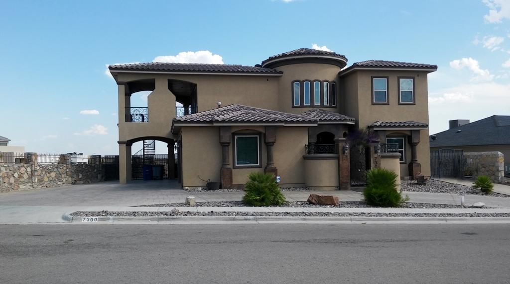 a view of a house with a outdoor space