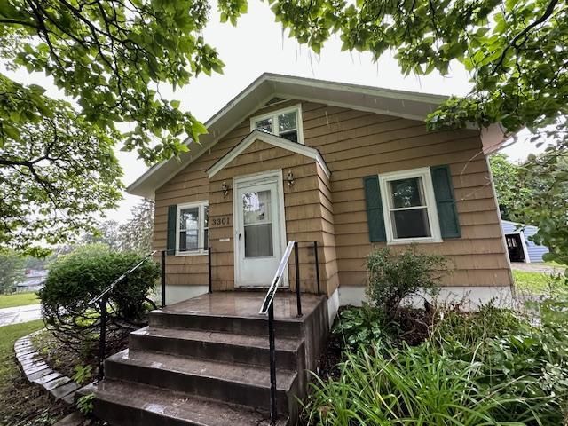 $233,000 | 3301 Beard Avenue North | Robbinsdale