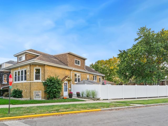 $514,900 | 7667 West Sunset Drive | Elmwood Park