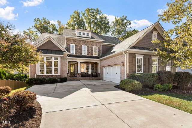 $1,350,000 | 813 Huntsworth Place | Highland Oaks