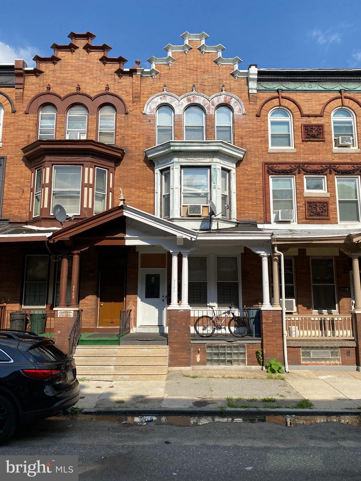 a front view of a residential apartment building