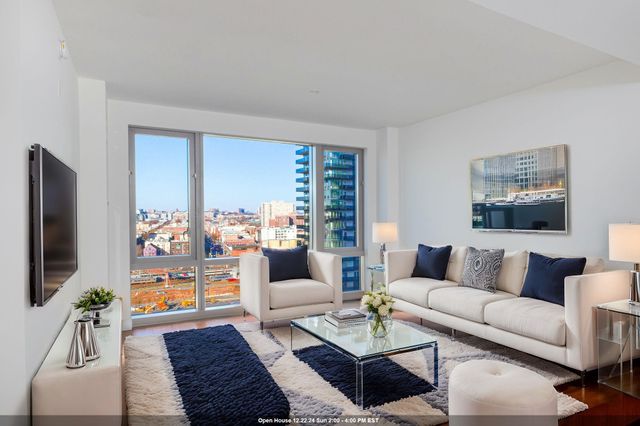 $899,000 | 75 Park Lane South, Unit 1503 | Newport