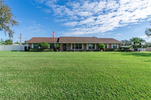 $349,999 | 123 Patterson Drive | Auburndale