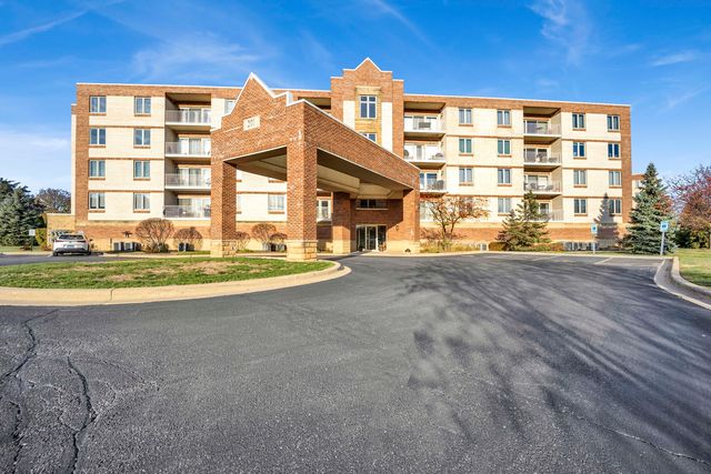 $304,900 | 201 West Brush Hill Road, Unit 108 | Elmhurst