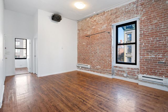 $4,295 | 460 West 46th Street, Unit 3 | Hell's Kitchen