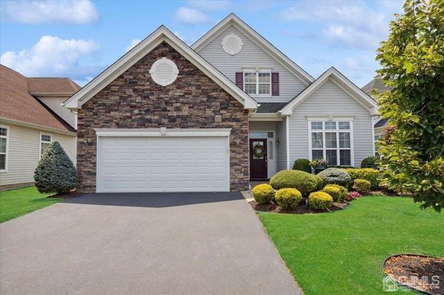 $795,000 | 248 Diamond Spring Drive | Stonebridge