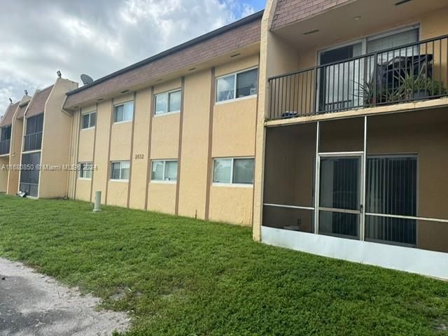 $185,000 | 2832 Northwest 55th Avenue, Unit 1B | Lauderhill