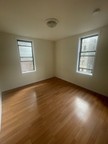 $2,300 | 235 Wadsworth Avenue, Unit 3B | Washington Heights