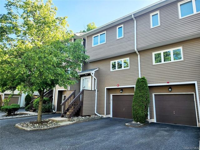 $3,700 | 76 Village Green, Unit 76 | Nanuet