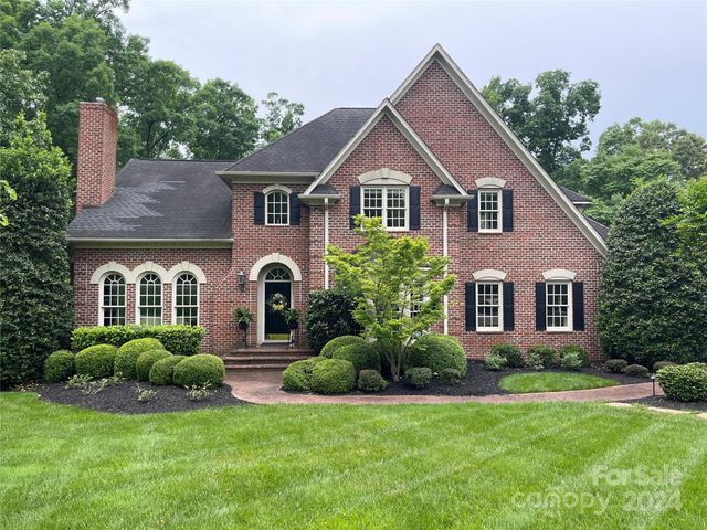 $785,000 | 500 Muirfield Drive | Albemarle