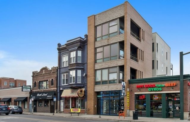 $589,000 | 1606 West North Avenue, Unit 301 | Wicker Park