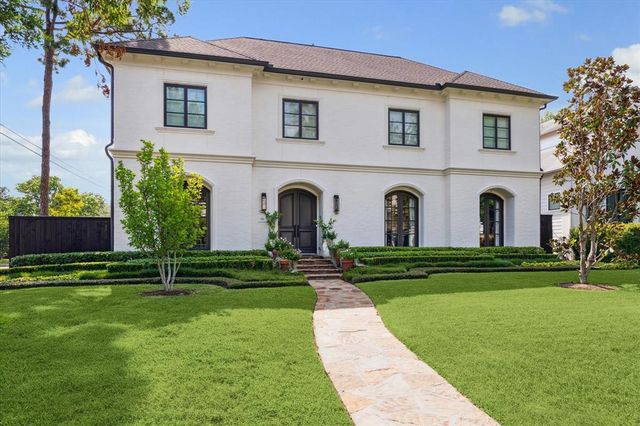 $1,985,000 | 801 Anderson Street | Bellaire