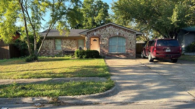 $174,000 | 614 East Daugherty Drive | Monica Park