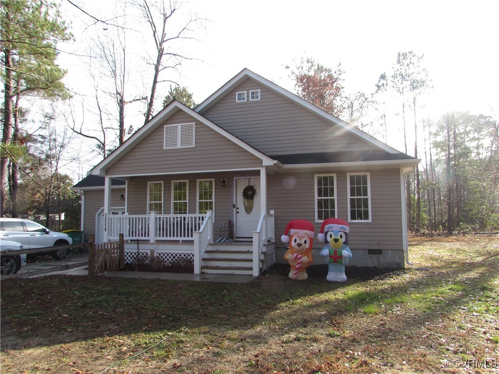 View of front of house with a porch