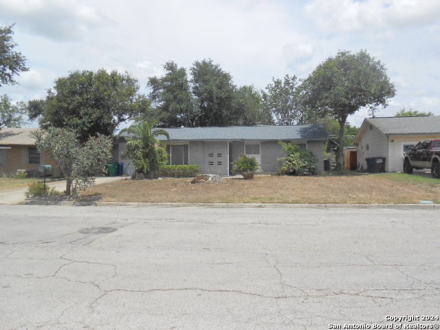 a view of house with a outdoor space