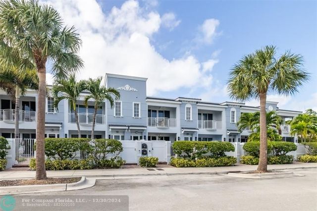 $850,000 | 3909 Northeast 21st Avenue, Unit 4 | Coral Ridge Country Club Estates