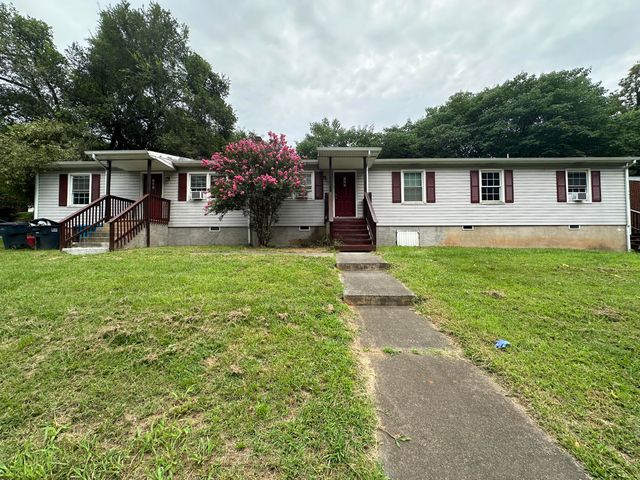 $950 | 725 Orange Avenue Northwest | Washington Park