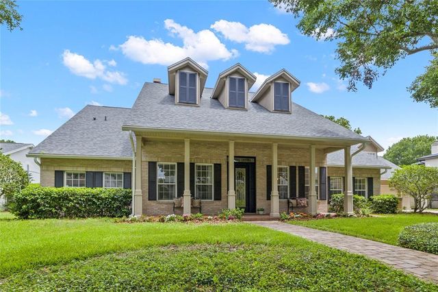 $1,100,000 | 2511 Madron Court | Lake Terrace