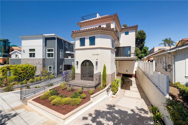 $8,500 | 526 North Elena Avenue, Unit A | West Redondo Beach