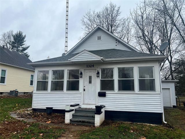 $87,000 | 1324 Center Street | Hillsboro