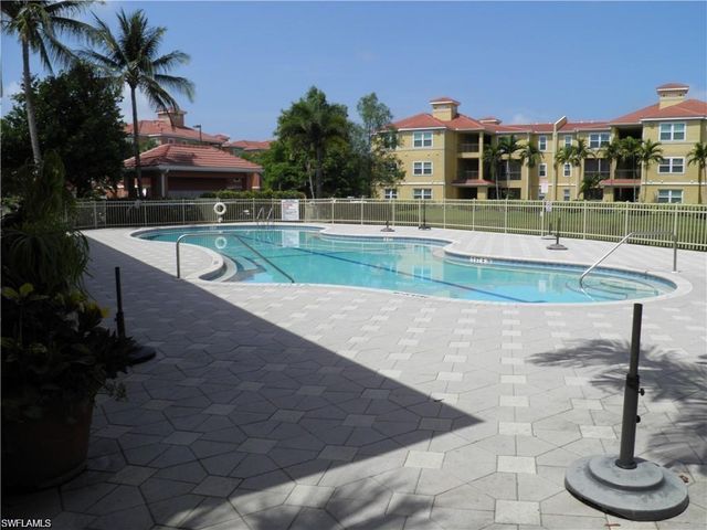 $2,000 | 23660 Walden Center Drive, Unit 206 | Pelican Landing