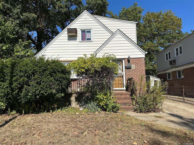 $515,000 | 237-11 121st Avenue | Cambria Heights