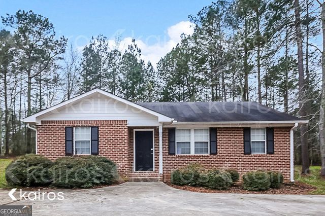 $1,925 | 231 Beaver Pointe Drive | Athens