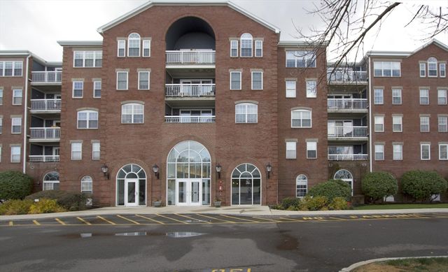 $475,000 | 50 Boatswains Way, Unit 303 | Admirals Hill