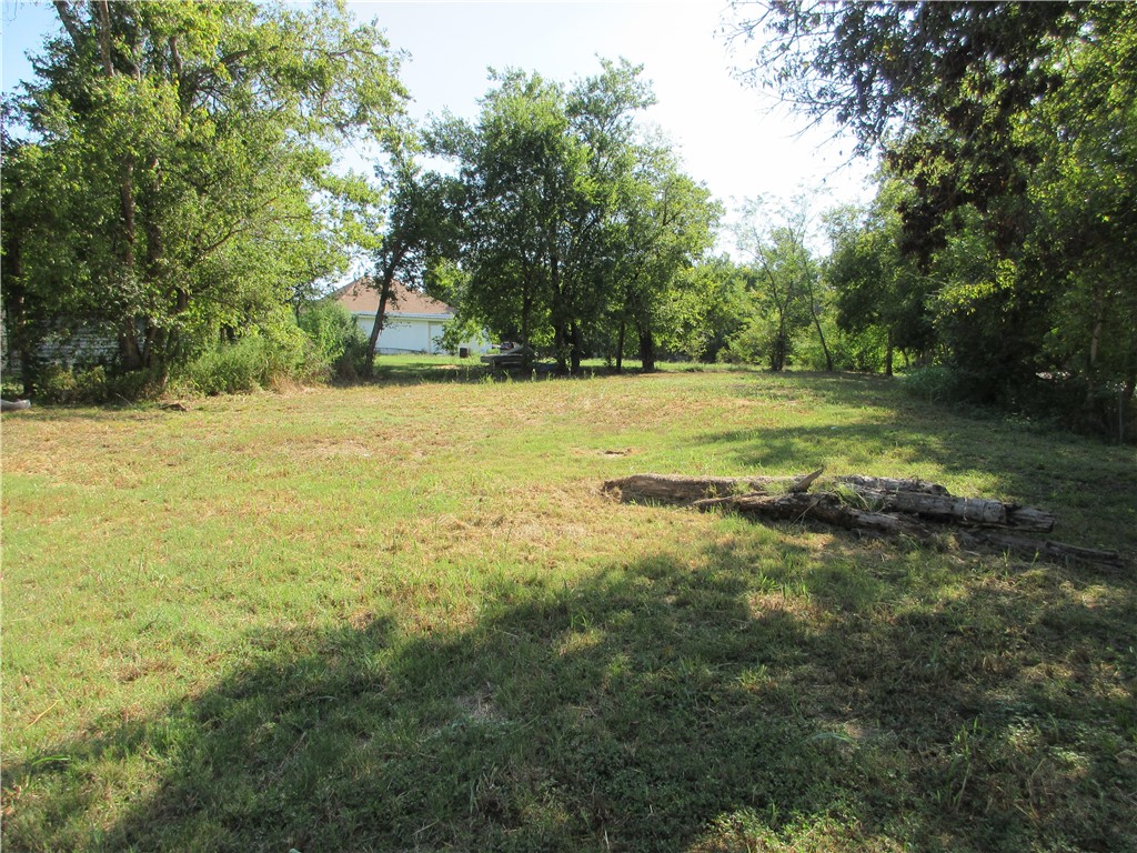 a view of an outdoor space and yard