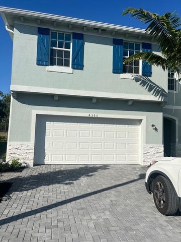 $3,200 | 4365 Hammock Grove Drive | Fountains of Palm Beach