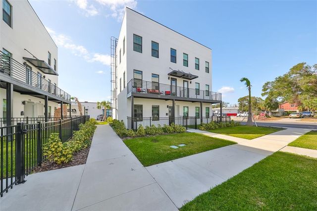 $6,000 | 2748 5th Avenue South, Unit 9 | Palmetto Park