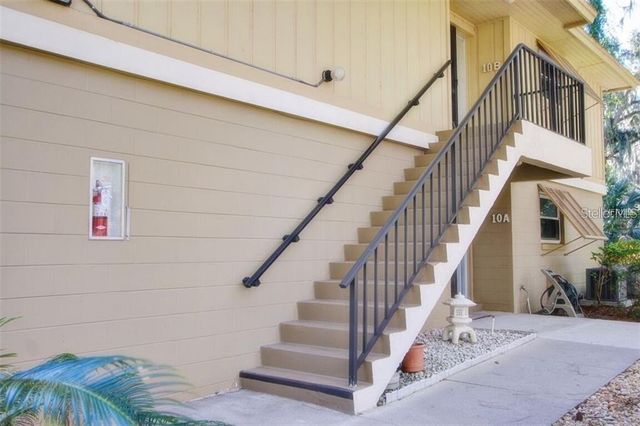 $1,400 | 120 Hibiscus Woods Court, Unit 10B | Deltona