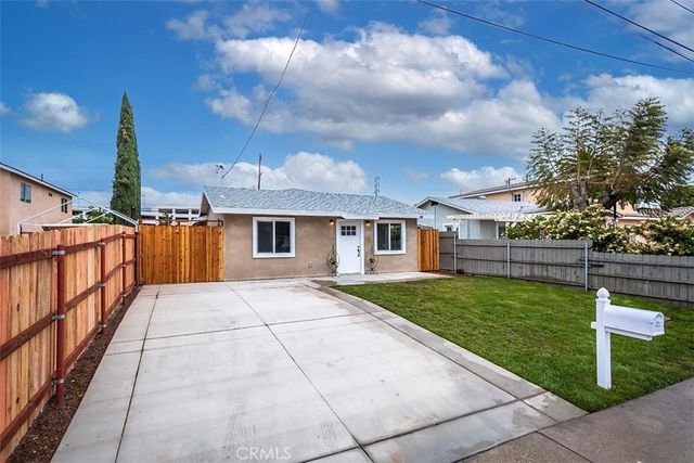 $3,900 | 2015 Walnut Street | South La Verne