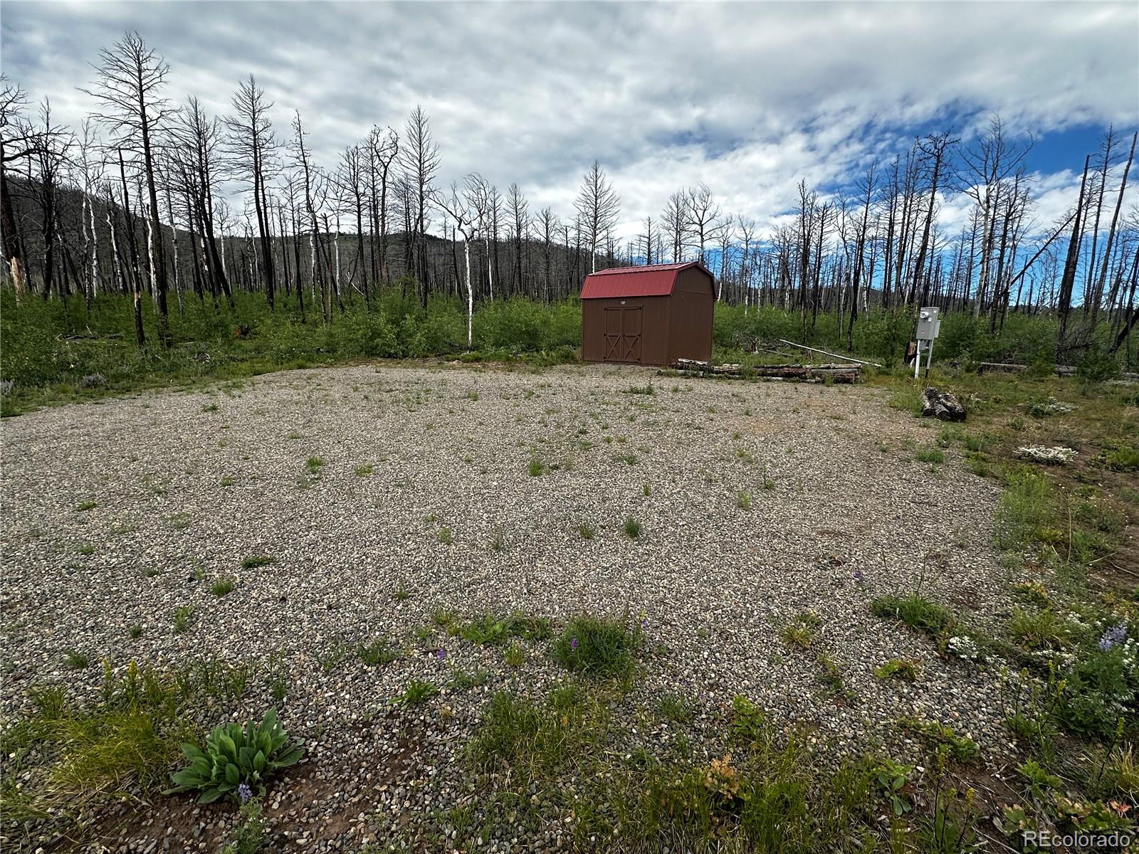 a view of a outdoor space