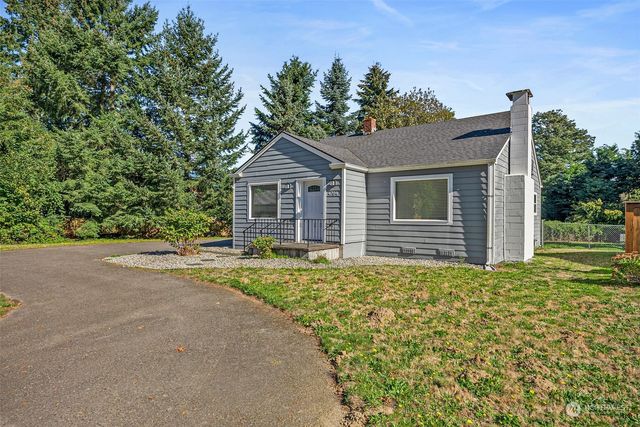 $465,000 | 4704 Cleveland Avenue Southeast | Deschutes