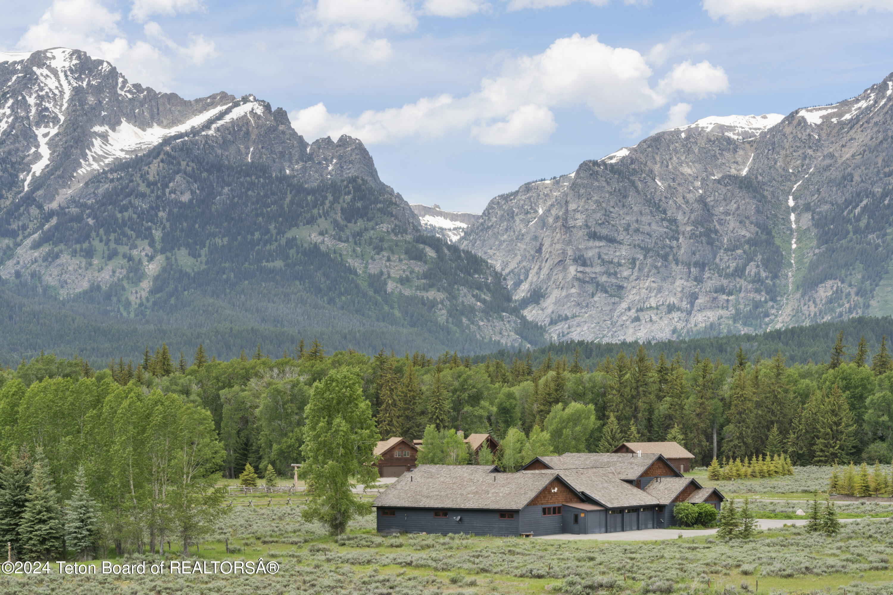 The Magestic Teton Range