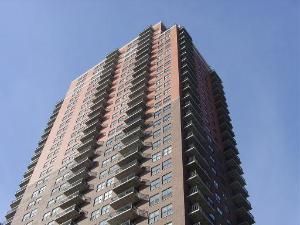 $3,499 | 41 East 8th Street, Unit 2203 | South Loop