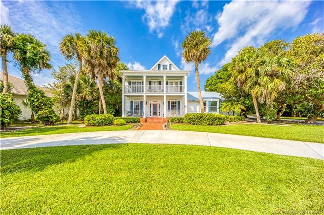 $1,395,000 | 2007 South Indian River Drive | Fort Pierce