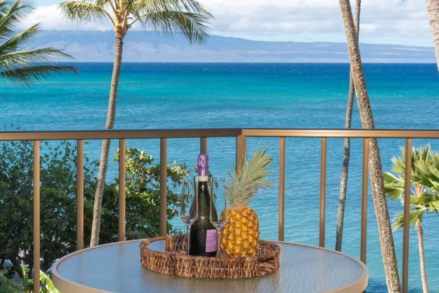 $635,000 | 4327 Lower Honoapiilani Road, Unit 502 | Kahana