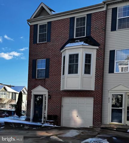 $3,399 | 854 Vanderbilt Terrace Southeast | Leesburg